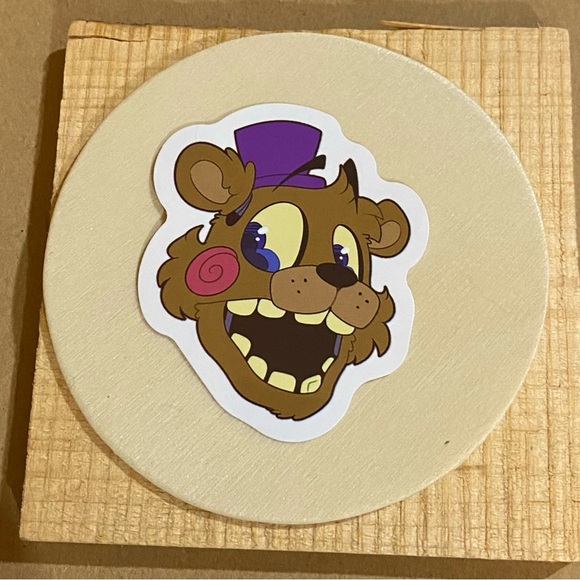 🌈20/$12🌈 FNAF Sticker - Picture 1 of 3